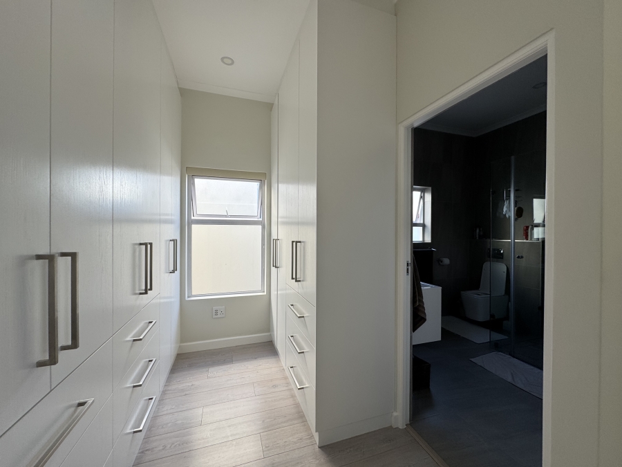 3 Bedroom Property for Sale in Sandown Western Cape